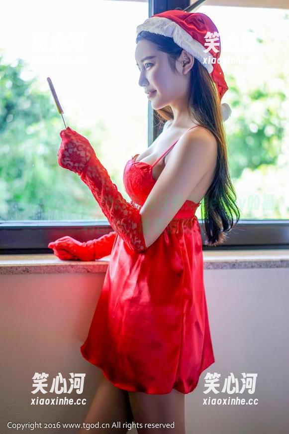 青豆客-汪佩妮Penny 青豆客 - 三亚的沙滩和汪佩妮Penny的福利图集,谁更惹眼?